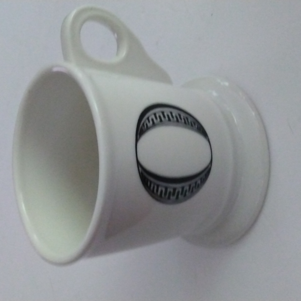 "O" White and Black Mug